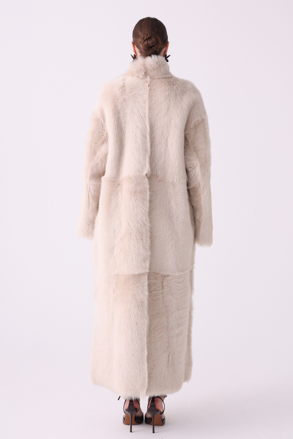 Calor <br> Reversible Shearling Long Coat - Beige