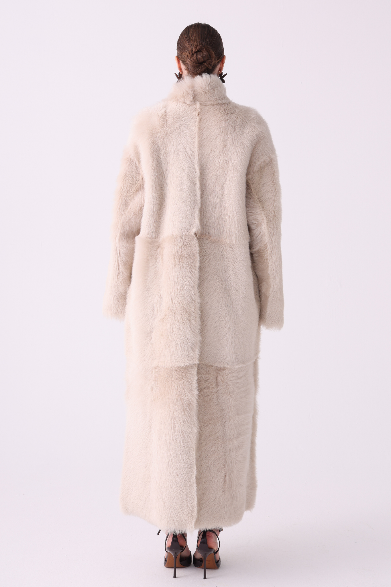 Calor <br> Reversible Shearling Long Coat - Beige
