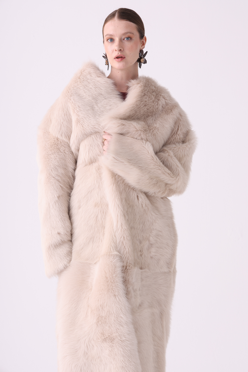 Calor <br> Reversible Shearling Long Coat - Beige