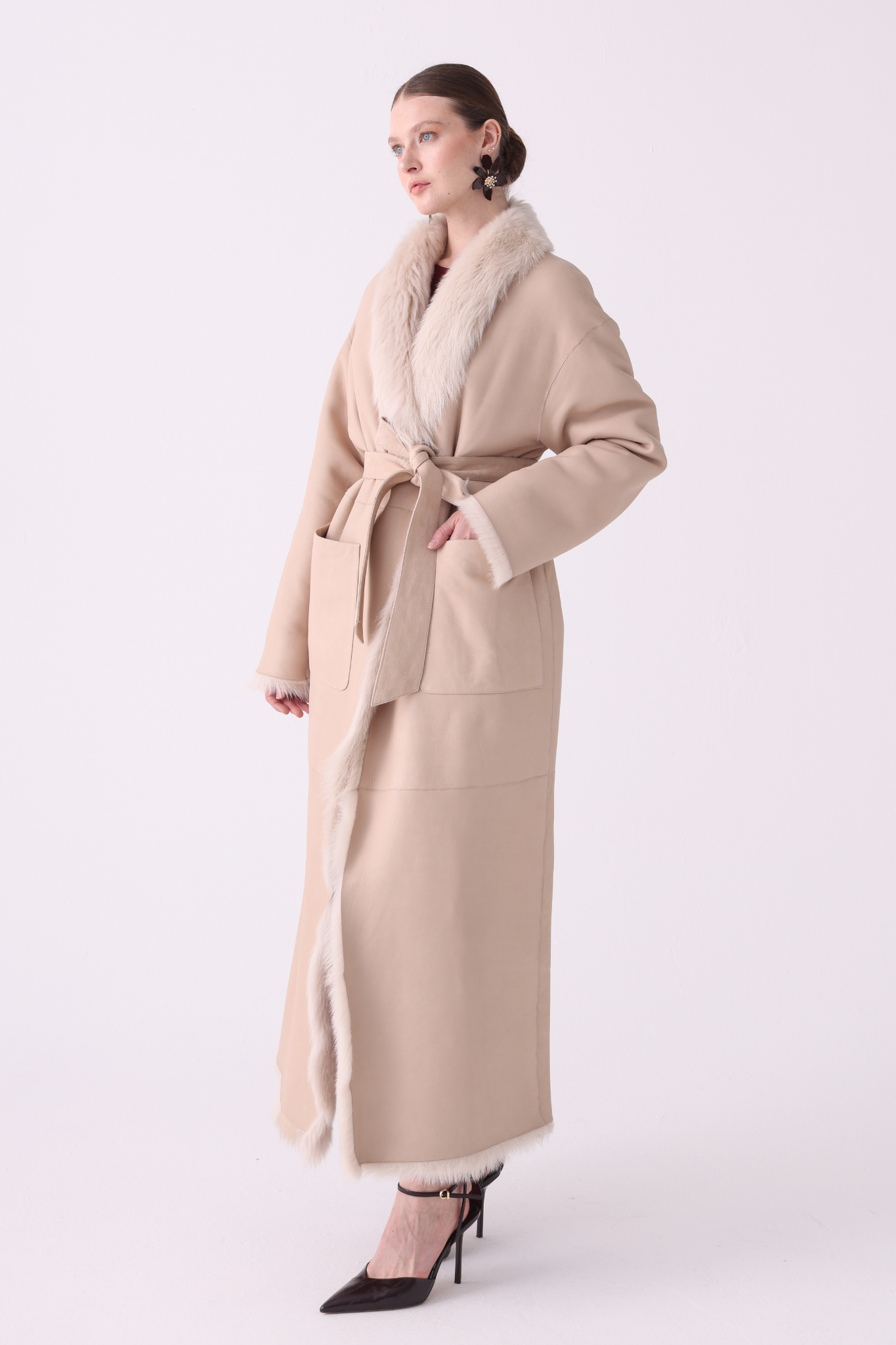 Calor <br> Reversible Shearling Long Coat - Beige